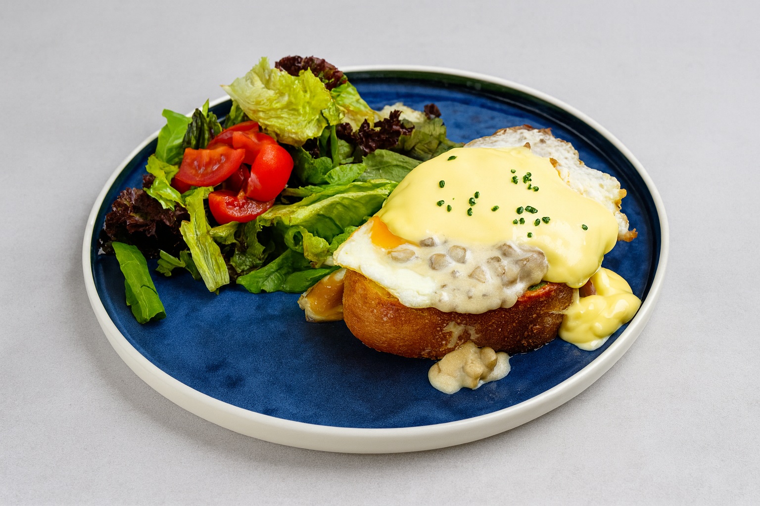 Яйца Бенедикт с грибами